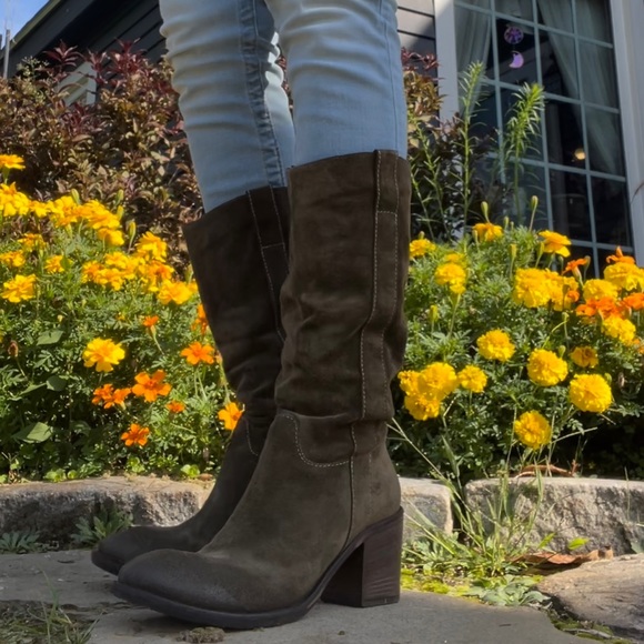 Russell Bromley Suede Boots - Picture 12 of 17